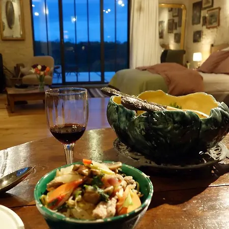 La Passiflore Bed and breakfast