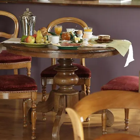 Couette-café La Passiflore Bossiere