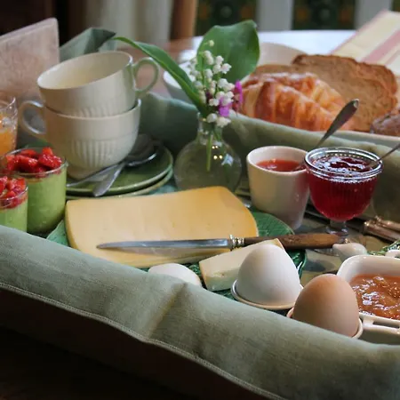 Couette-café La Passiflore 3*