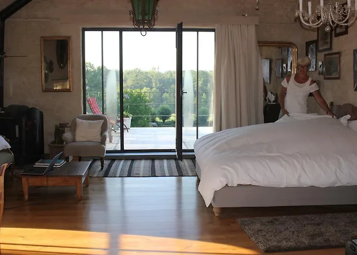 La Passiflore Bed & Breakfast Bossiere