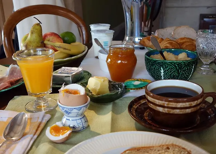 La Passiflore Bed & Breakfast Bossiere